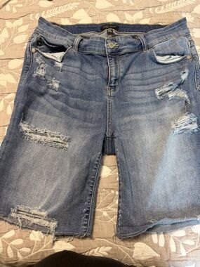 Judy Blue Distressed Light Blue Boyfriend Jeans
